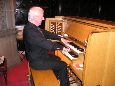 Stuart Montgomery Recital on Organ Stuart Montgomery Recital on Organ